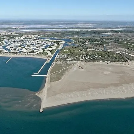 Lägenhet Mediterranee 32 - T2, Immeuble Devant La Plage, Au Centre-ville Du Grau-du-roi. 4 Personnes Le Grau-du-Roi